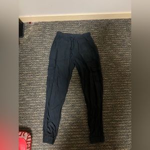 Thread and supply cargo joggers